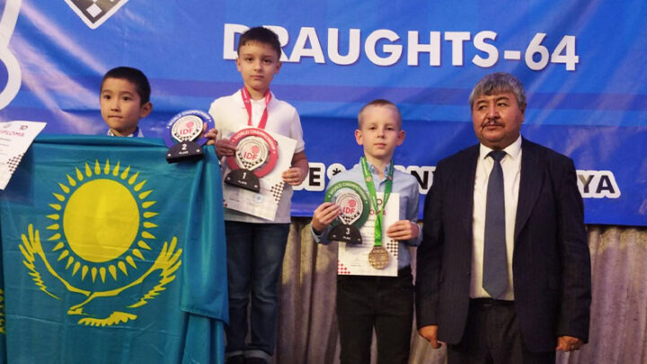 Юный оршанец завоевал «бронзу» в молодежном чемпионате мира по шашкам-64